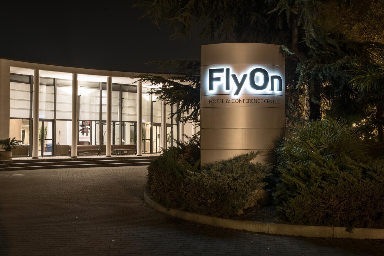 Flyon Hotel & Conference Center, Bologna